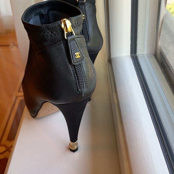 Chanel booties - Picture 2 of 4